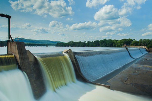 Qu'est-ce que l'énergie hydraulique et comment fonctionne-t-elle ?