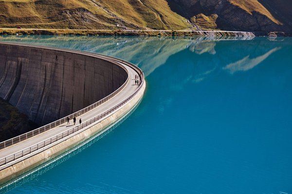 Explorer les aides financières pour l'énergie hydraulique en France